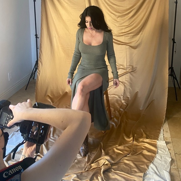 Green sweater dress with slit - Picture 12 of 12